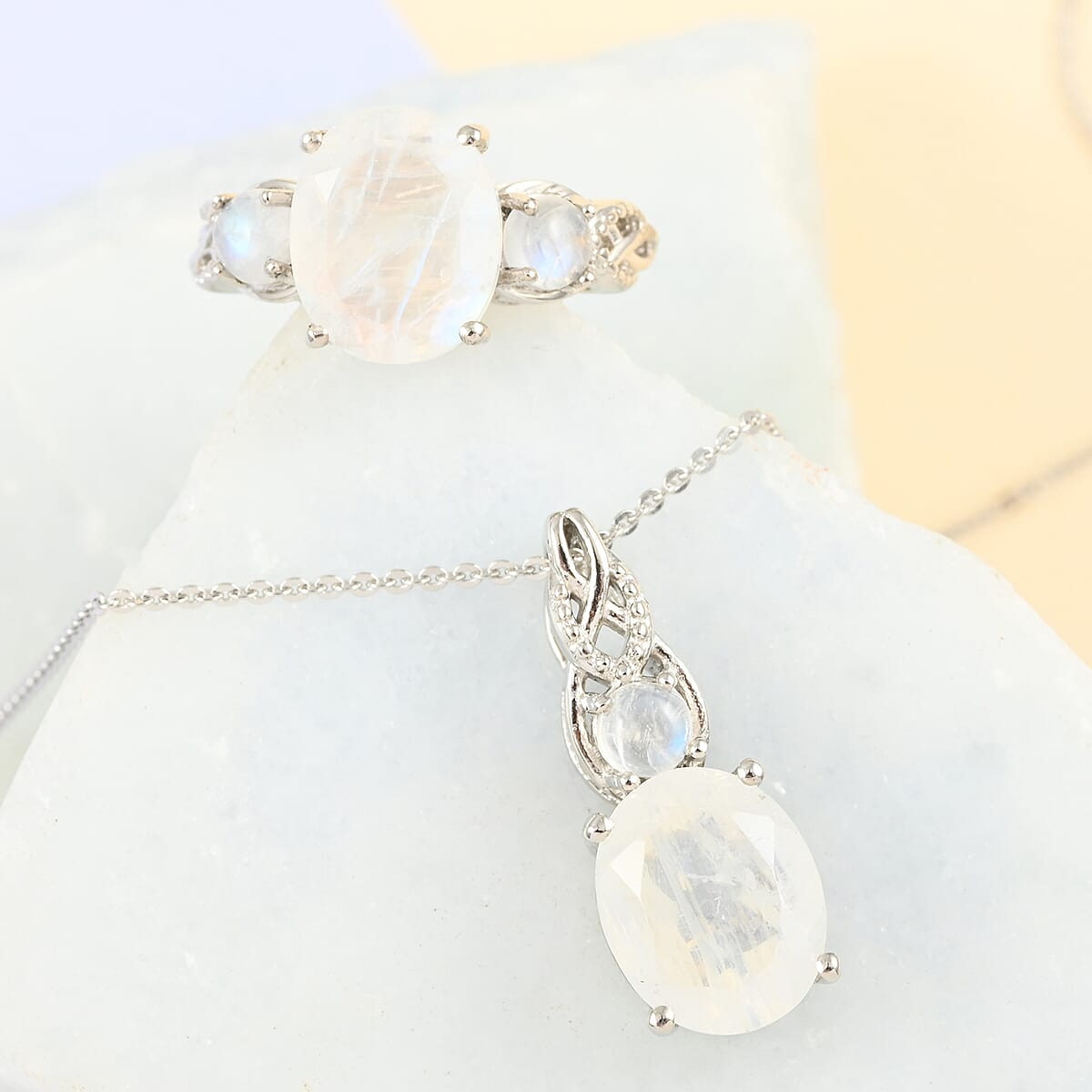 Moon Glow Moonstone Ring (Size 10.0) and Pendant Necklace 20 Inches in Platinum Over Sterling Silver 7.75 Grams 7.70 ctw image number 1