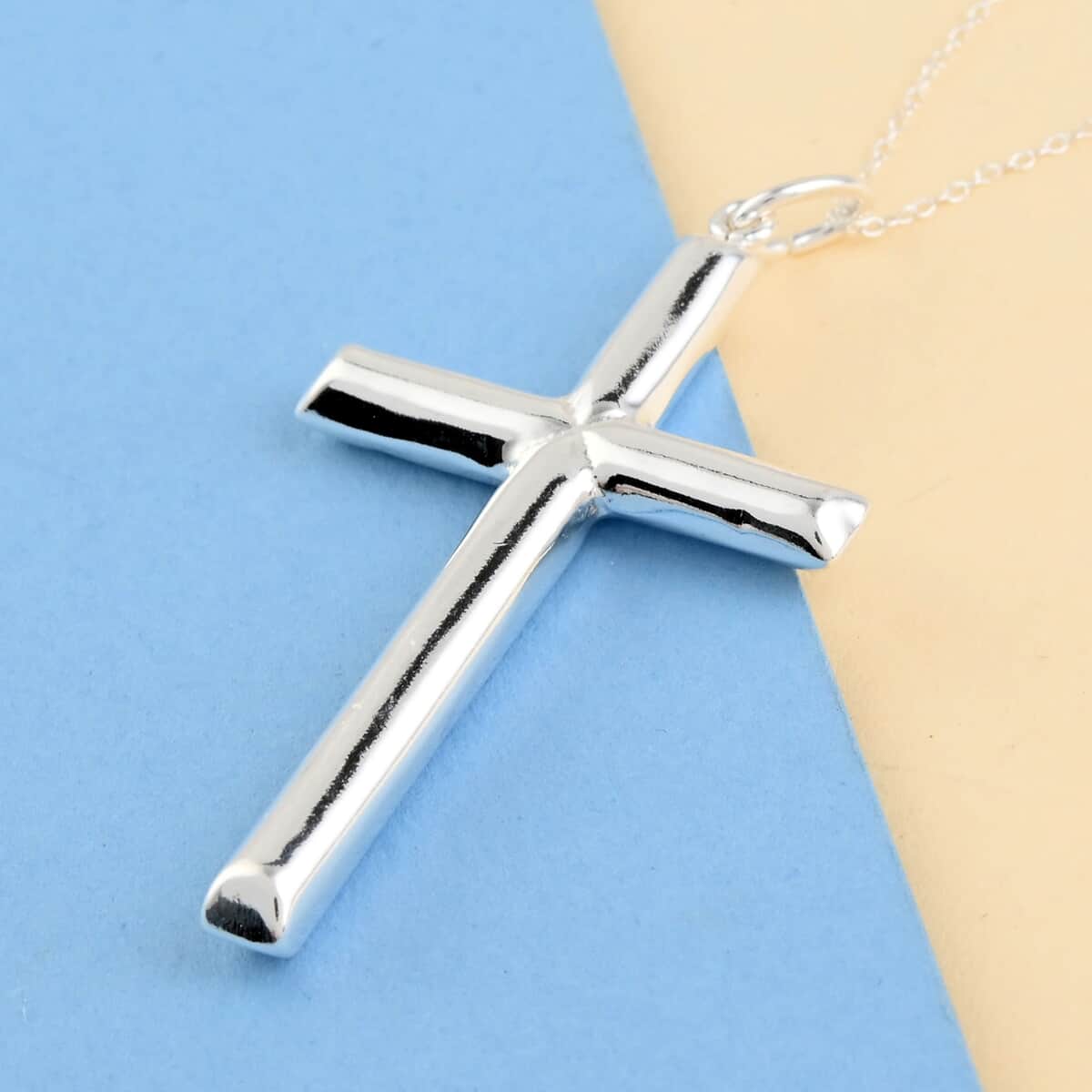 Sterling Silver Cross Pendant Necklace 18 Inches 2.95 Grams image number 1