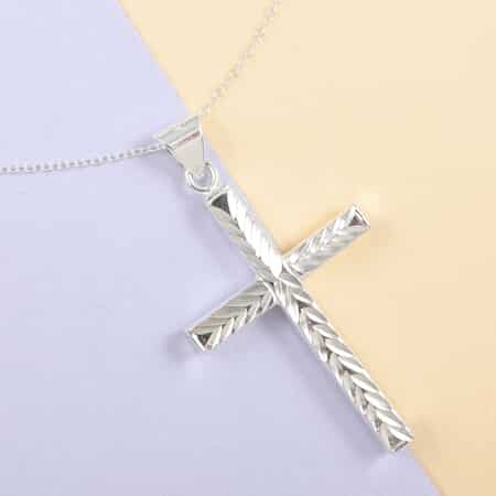 Italian Sterling Silver Cross Pendant Necklace 18 Inches 2.30 Grams image number 1