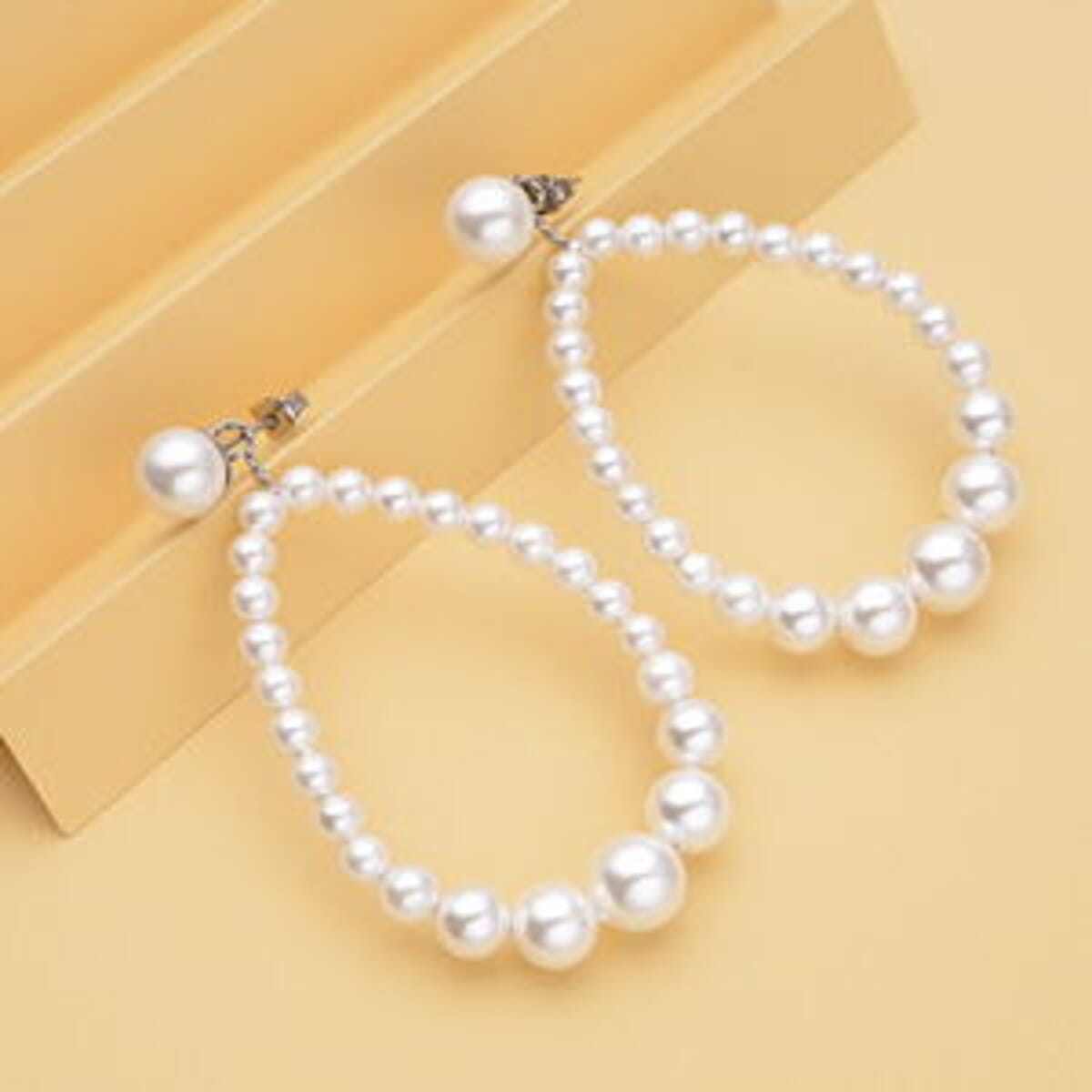 Shell Pearl 54.00 ctw Earrings in Stainless Steel image number 1