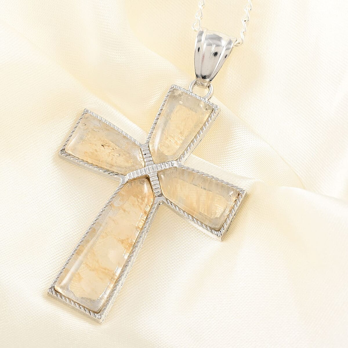 Rutile Quartz Cross Pendant Necklace 18 Inches in Silvertone 12.25 ctw image number 1