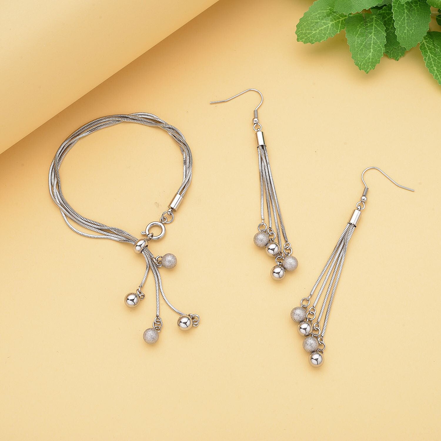 Silver - Product card gallery slide 2 (9431425253631)