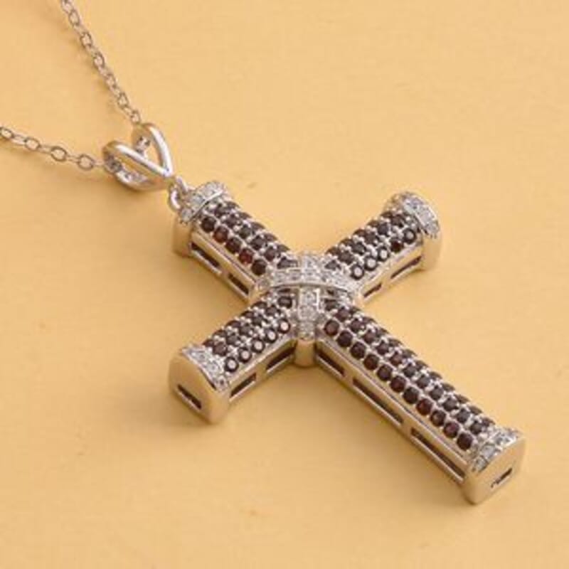 Mozambique Garnet 0.50 ctw Pendant Necklace (18 Inches) in Rhodium Over Sterling Silver