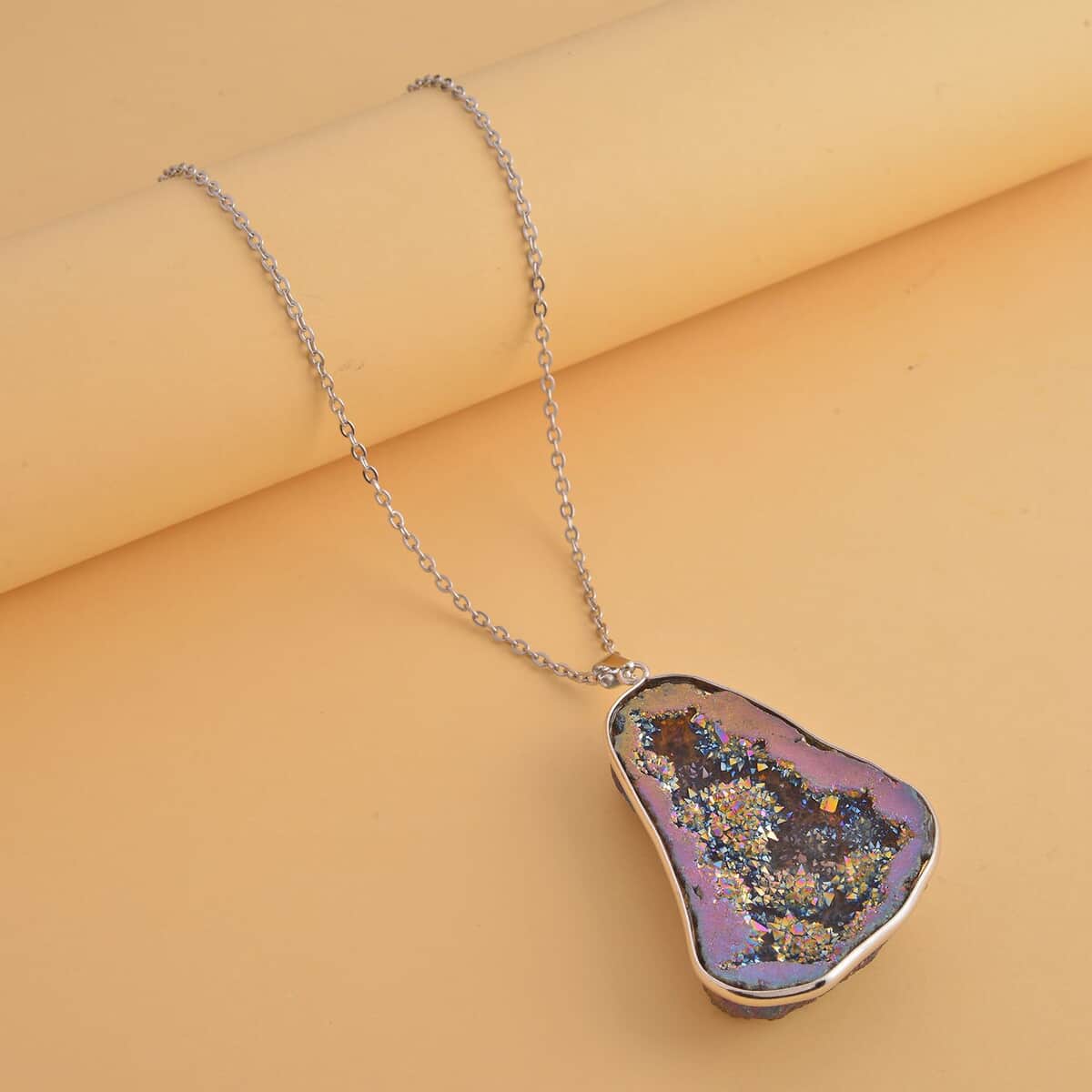 Magic Color Drusy Quartz Pendant Necklace 24 Inches in Silvertone & Stainless Steel image number 1