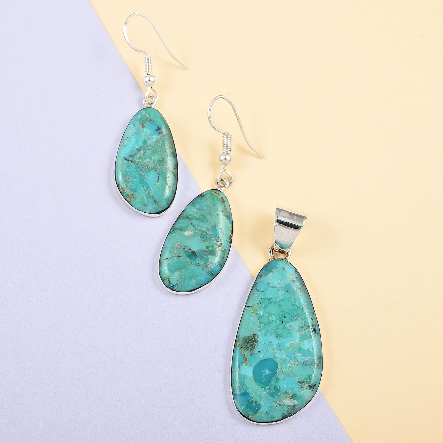 Santa Fe Style Kingman Turquoise Dangle Earrings and Free Shaped Pendant in Sterling Silver 10.70 Grams 27.50 ctw