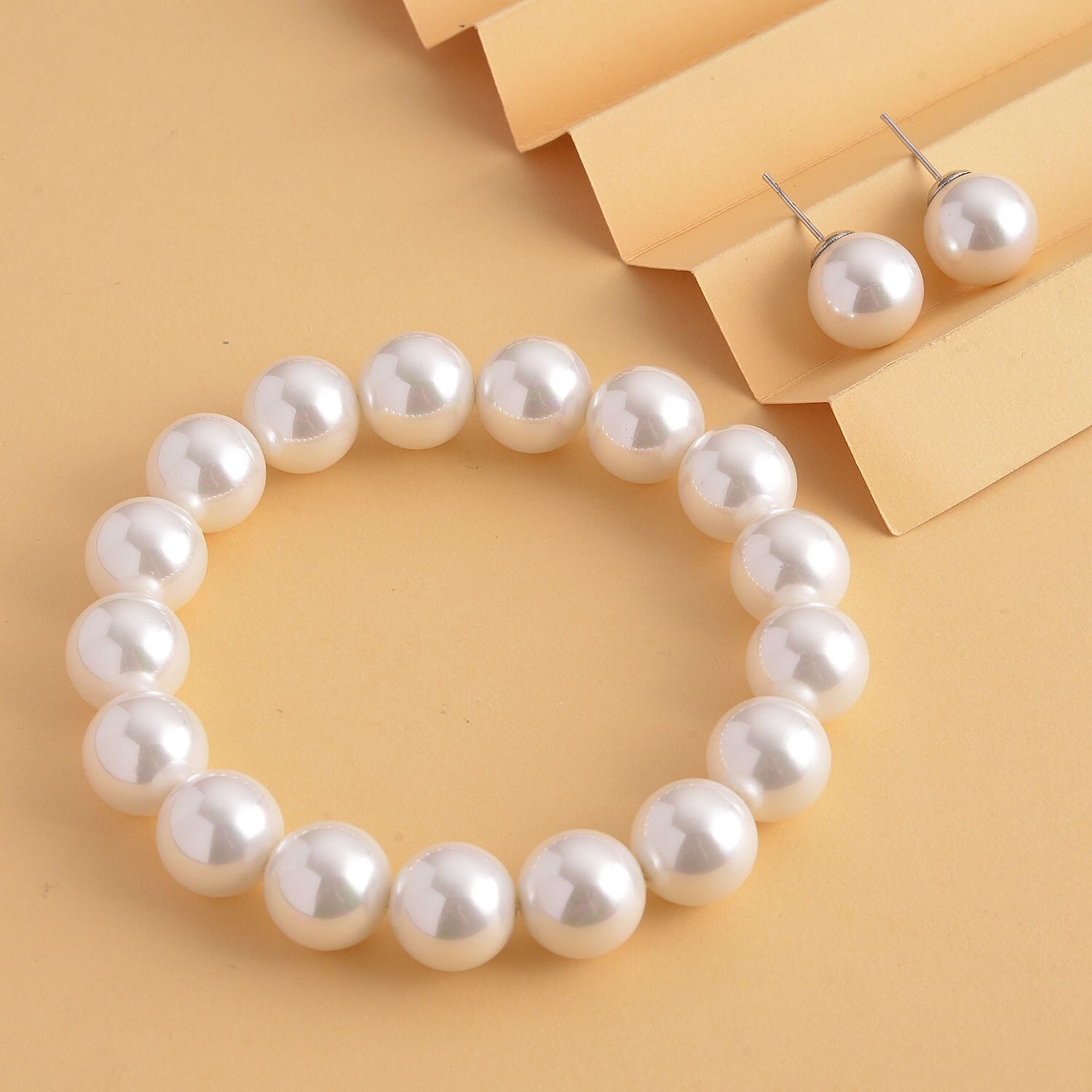 White Shell Pearl - Product card gallery slide 2 (9431521100031)