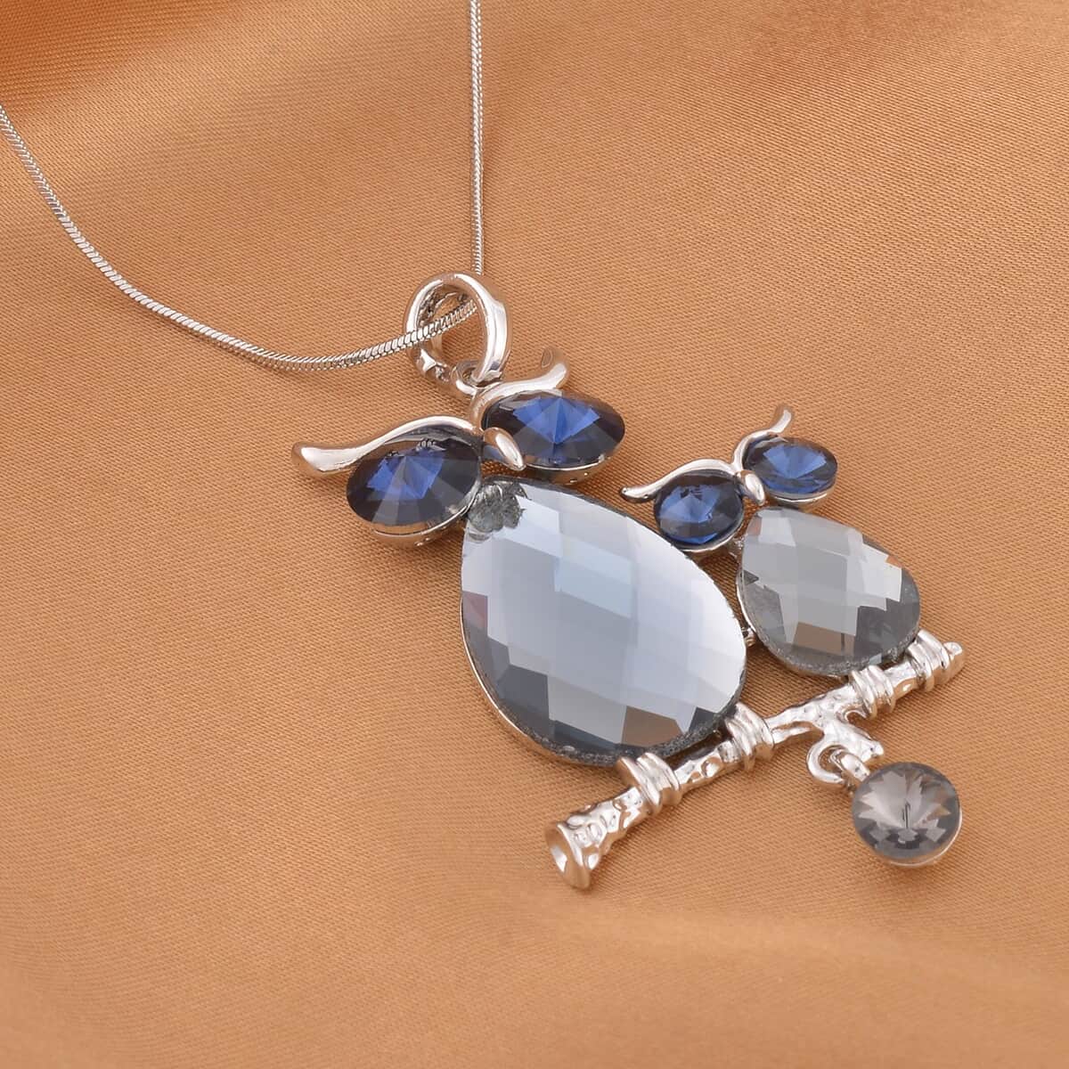 Gray Pearl Glass, Blue and Gray Austrian Crystal Pair of Owls Charm Pendant Necklace 20-30 Inches in Silvertone image number 1