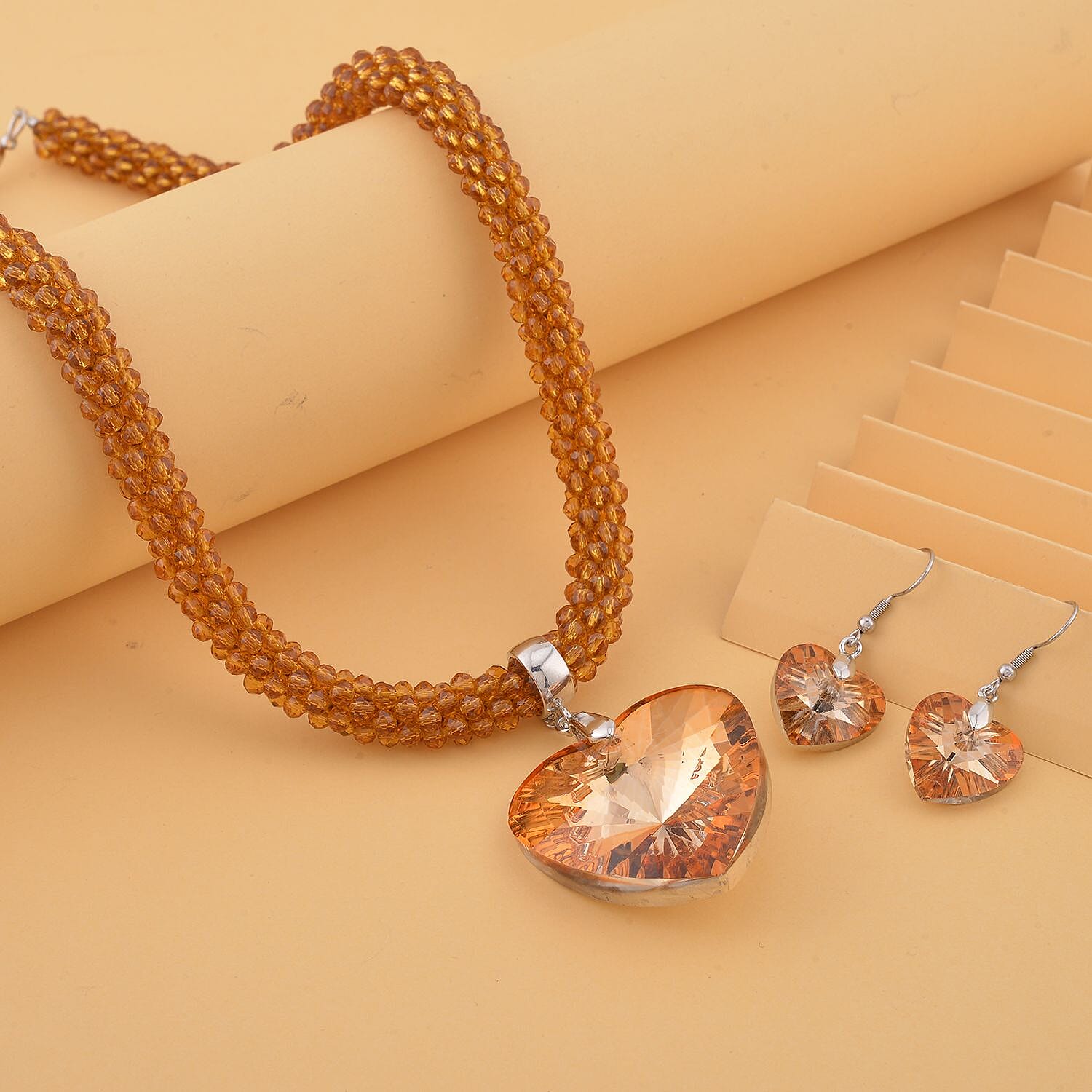 Simulated Champagne - Product card gallery slide 2 (10144689488155)