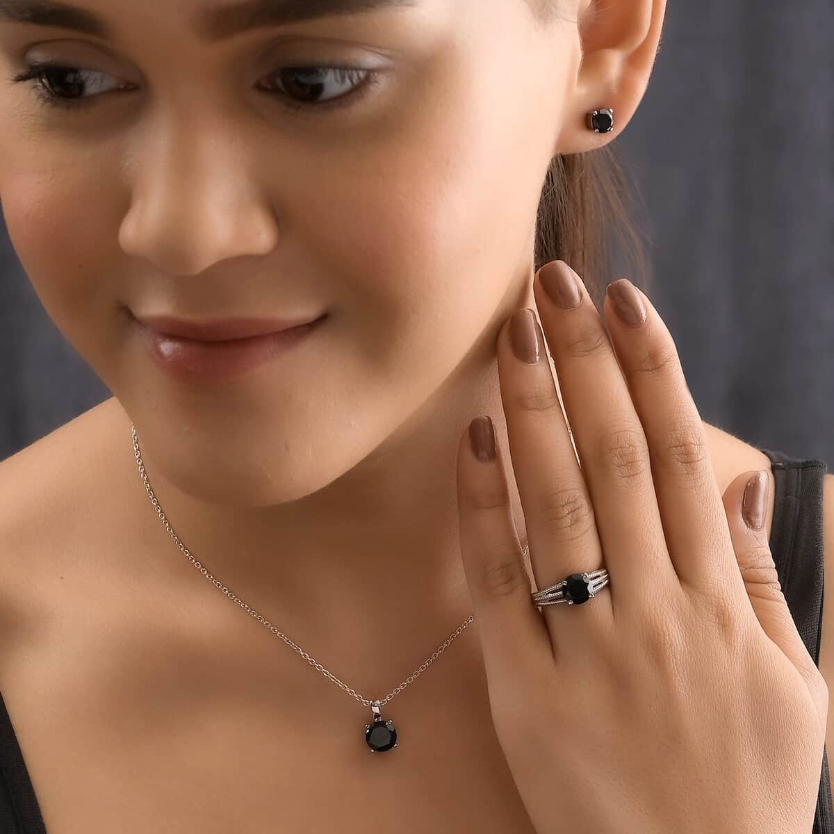 Natural Thai Black Spinel Solitaire Ring , Pendant and Solitaire Stud Earrings in Stainless Steel 7.15 ctw image number 2