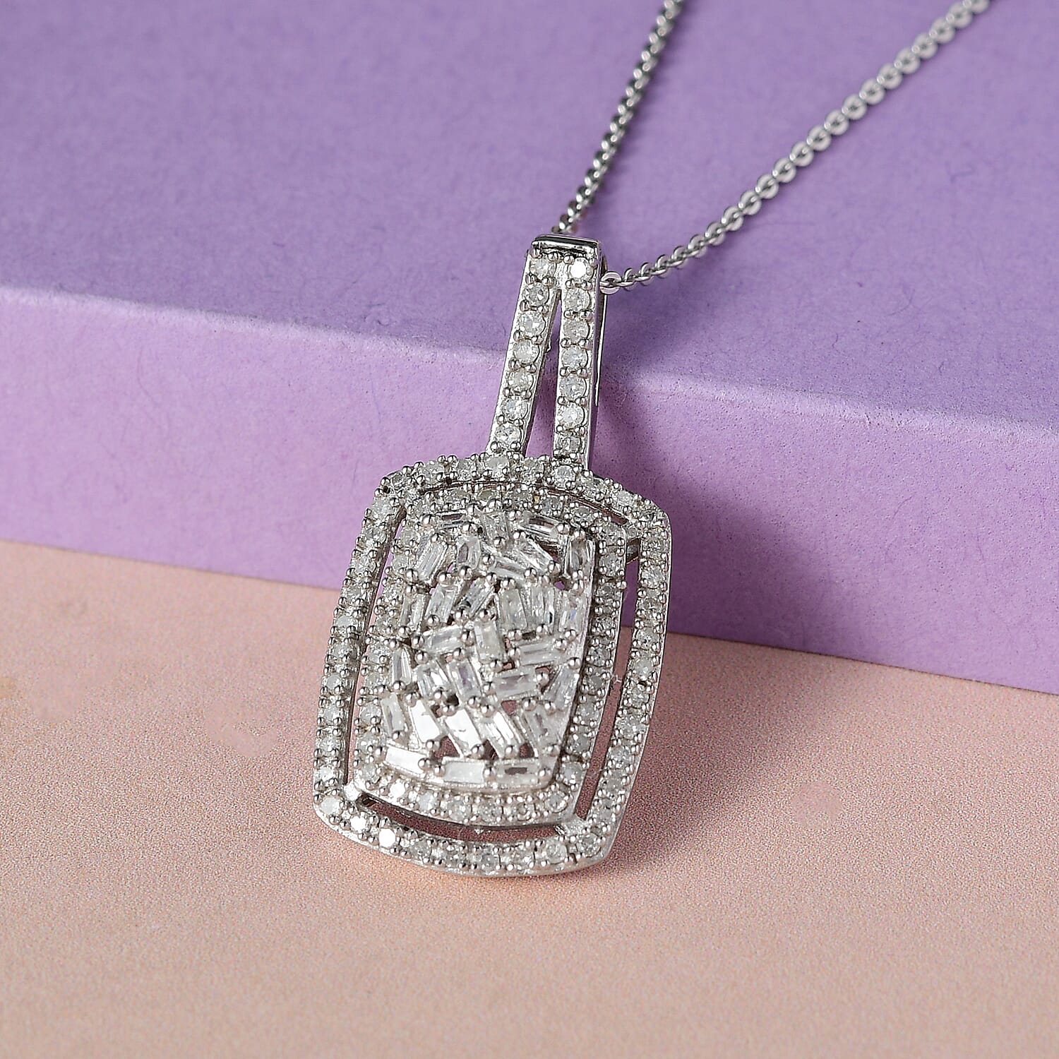 Diamond - Product card gallery slide 2 (10144773669147)