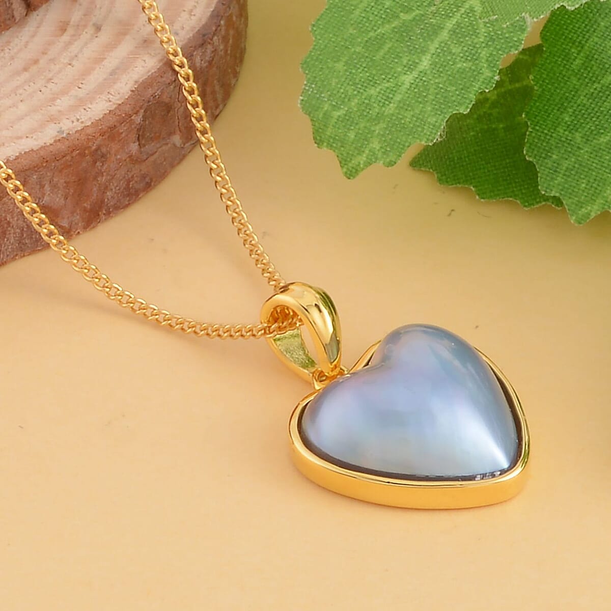 Blue Mabe Pearl Heart Pendant Necklace 18 Inches in Vermeil Yellow Gold Over Sterling Silver image number 1