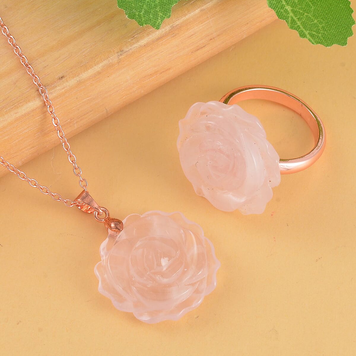 Carved Galilea Rose Quartz Flower Ring (Size 7) and Necklace 20-22 Inches in Rosetone 6.00 ctw image number 1