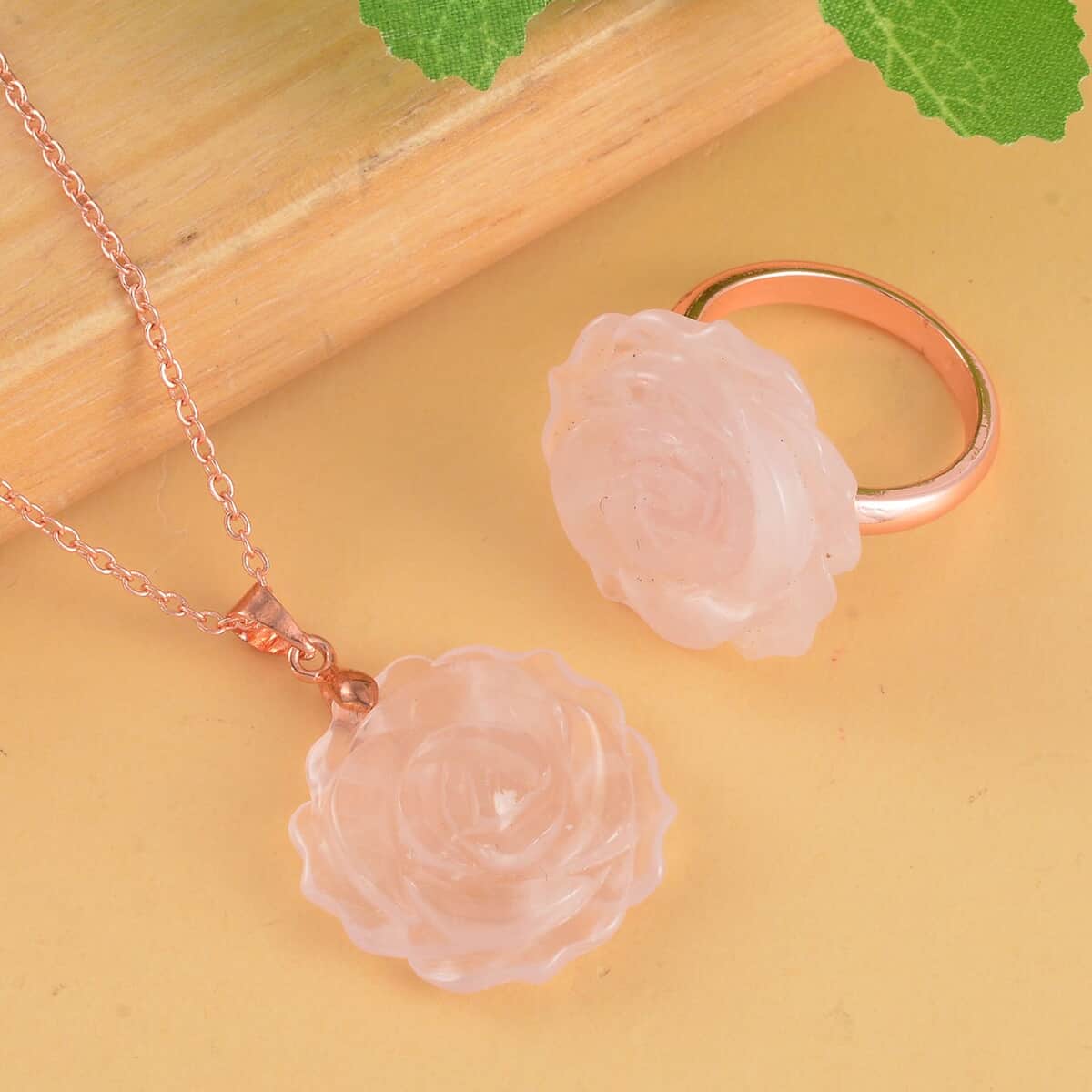 Carved Galilea Rose Quartz Flower Ring (Size 9) and Necklace 20-22 Inches in Rosetone 6.00 ctw image number 1