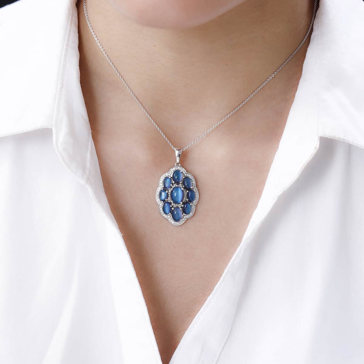 Aurora Moonstone (D) and White Zircon Pendant Necklace 20 Inches in Platinum Over Sterling Silver 6.75 ctw image number 2