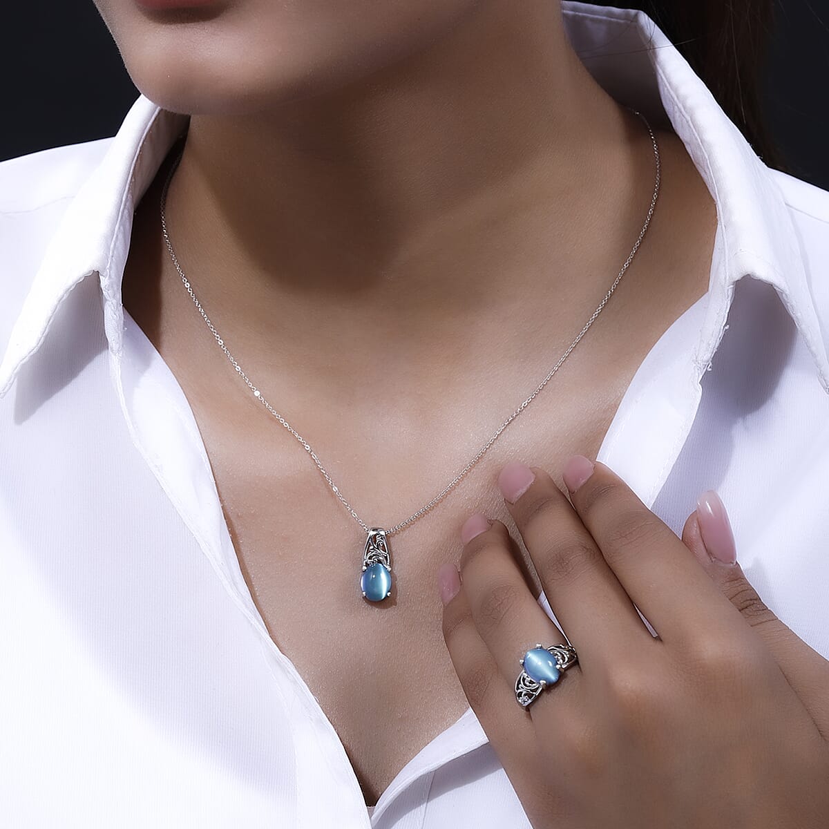 Aurora Moonstone Solitaire Ring and Pendant Necklace 20 Inches in Platinum Over Sterling Silver 5.65 ctw image number 2