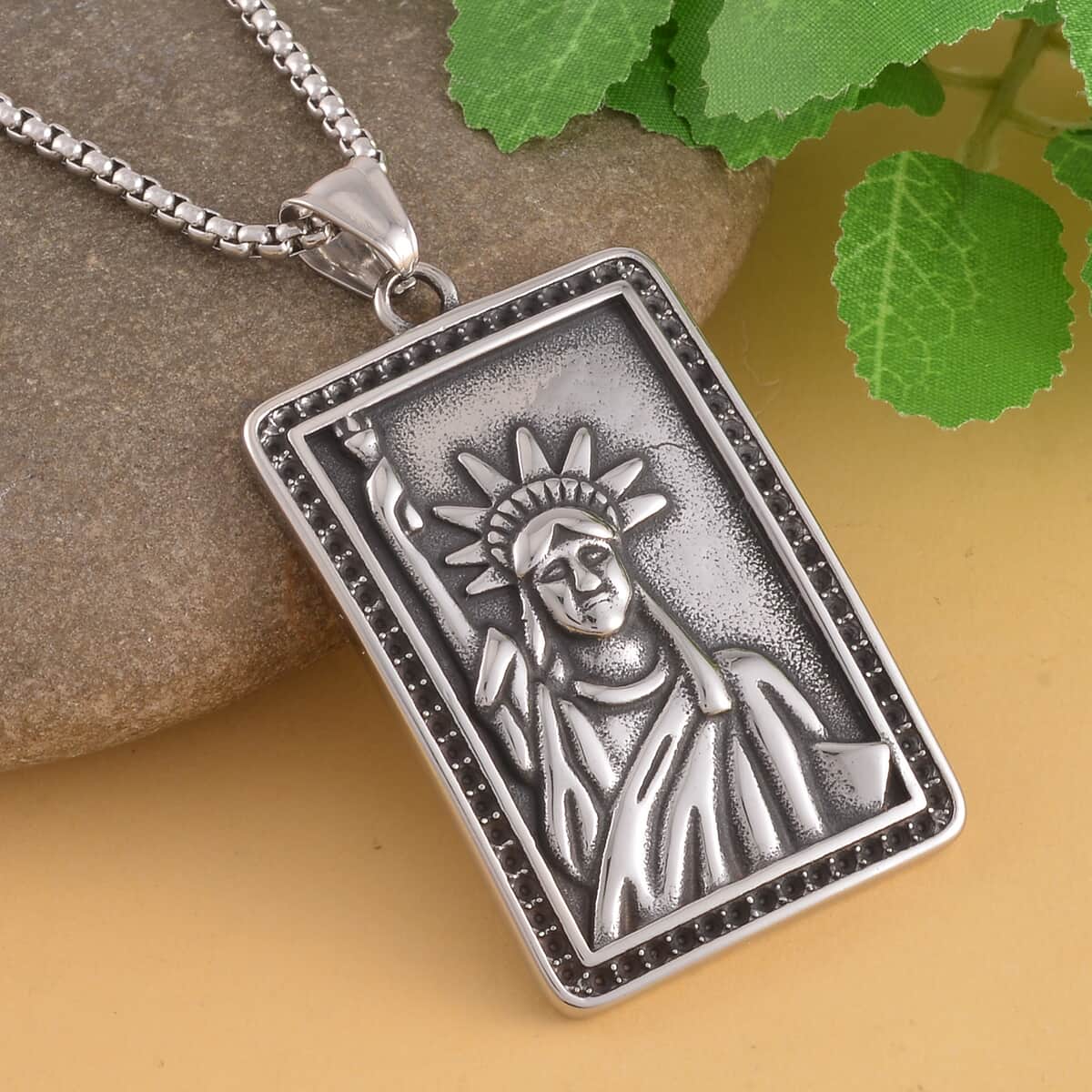 Statue of Liberty Pendant Necklace 24 Inches in Stainless Steel image number 1