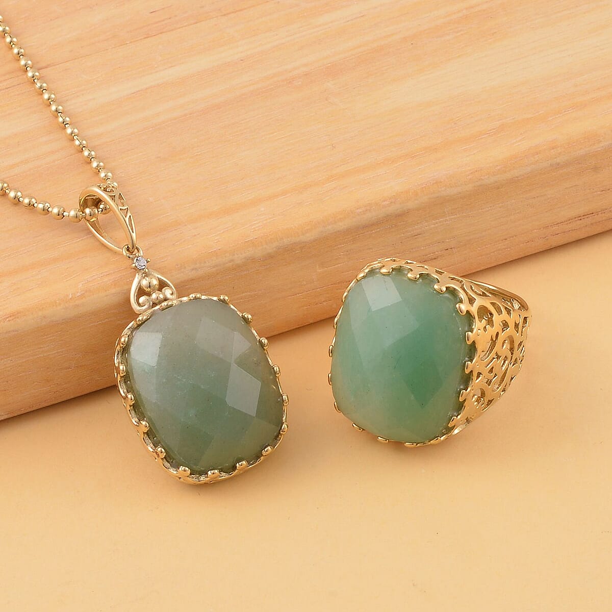 Green Aventurine Solitaire Ring (Size 6.0) and Pendant Necklace 20-22 Inches in ION Plated YG Stainless Steel 30.00 ctw image number 1