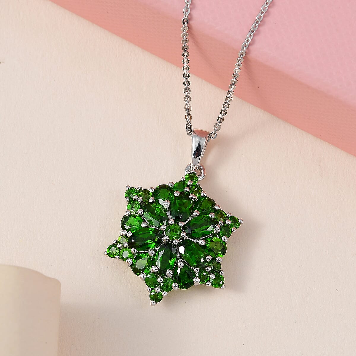 Chrome Diopside Floral Pendant Necklace 20 Inches in Platinum Over Sterling Silver 3.50 ctw image number 1