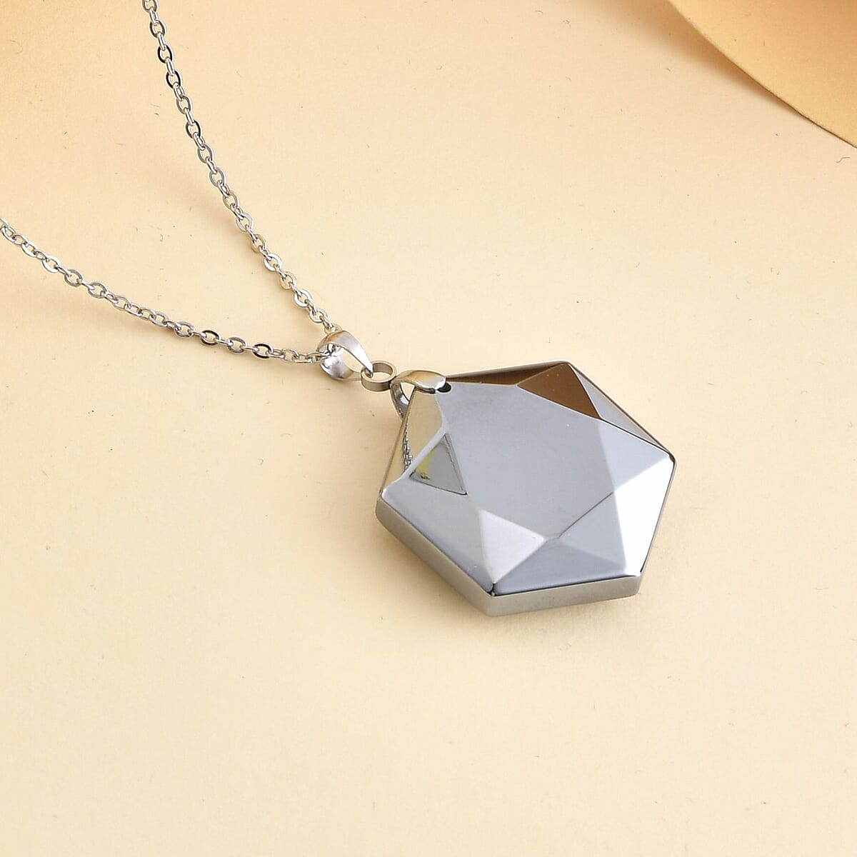 Terahertz Trapezoid Pendant Necklace 20 Inches in Stainless Steel 45.00 ctw image number 1
