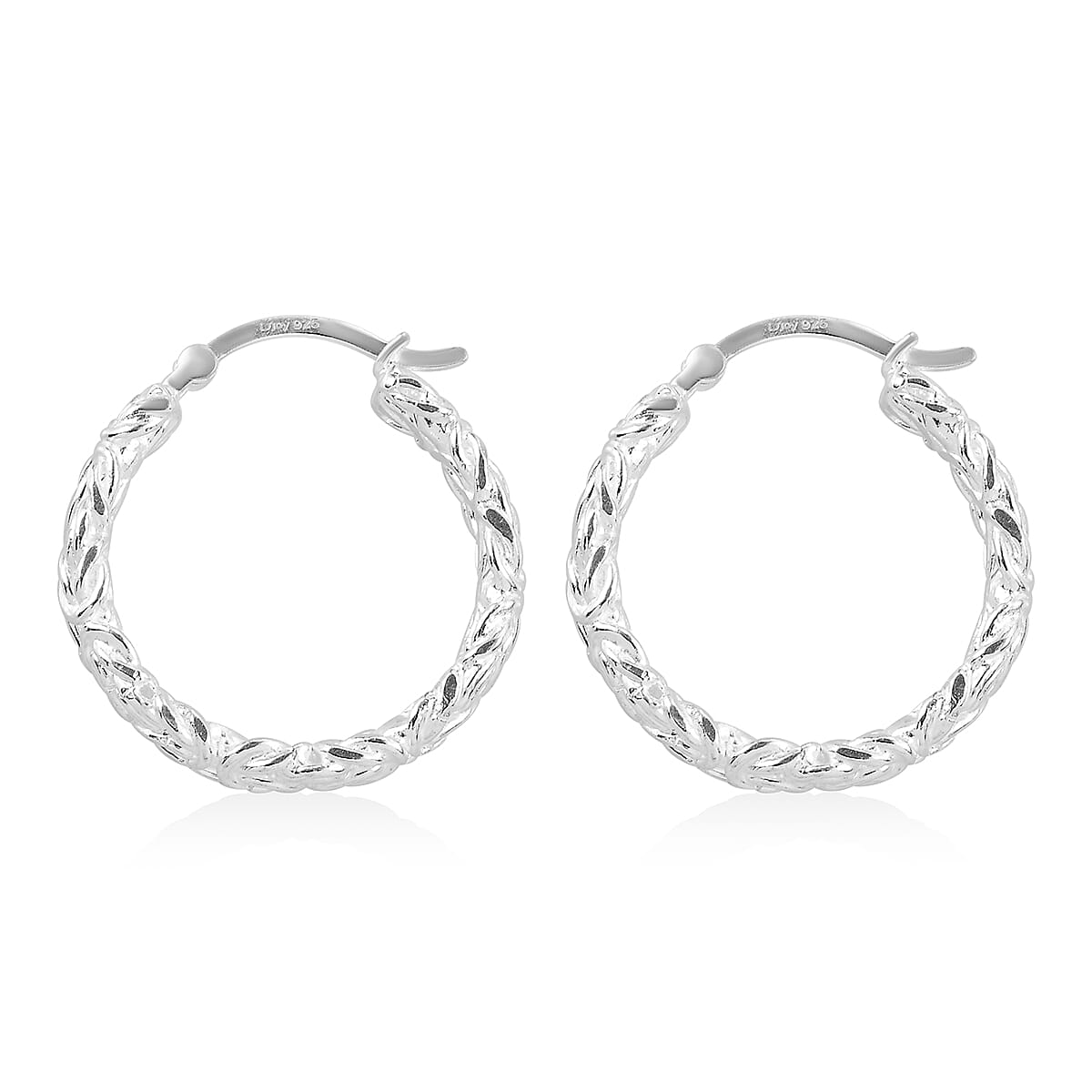 TLV Bali Legacy Sterling Silver Byzantine Hoop Earrings, Ring (Size 5) and Pendant (15.40 g) image number 7
