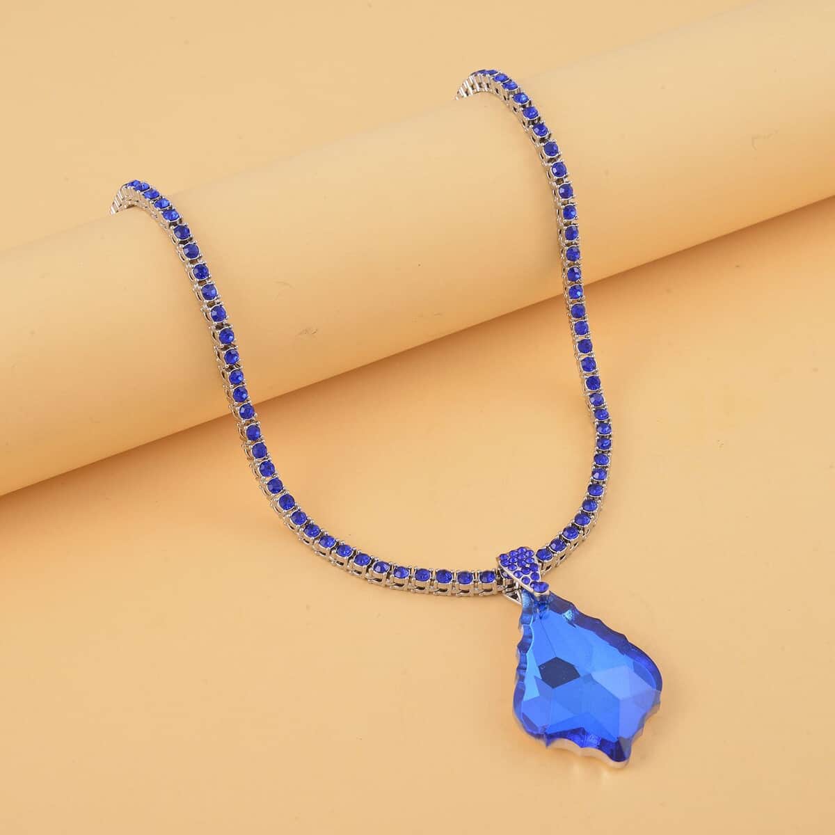 Blue Glass and Blue Austrian Crystal Heart Pendant and Necklace 20.5-22.5Inches in Silvertone image number 1