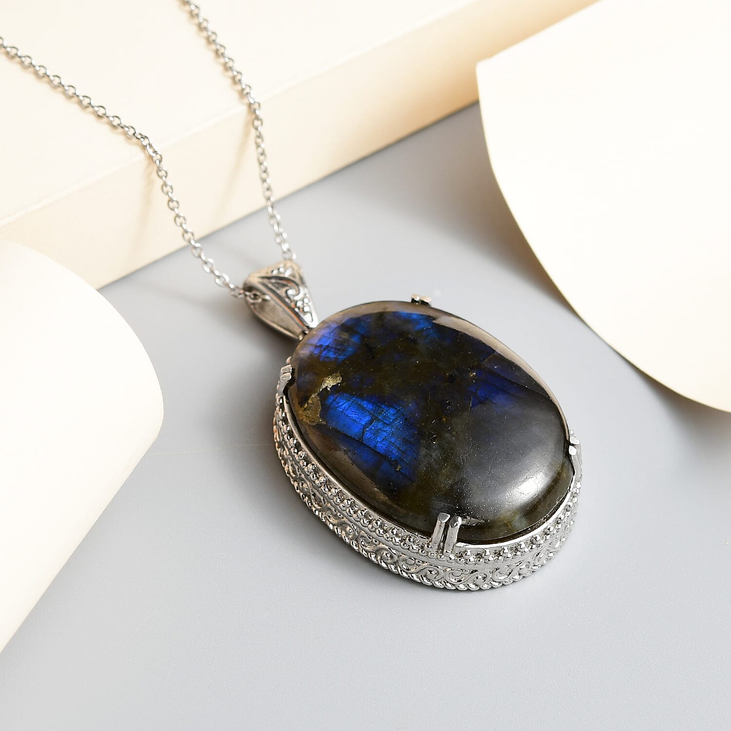 Default Title - Product card gallery slide 2 (10144772456731)