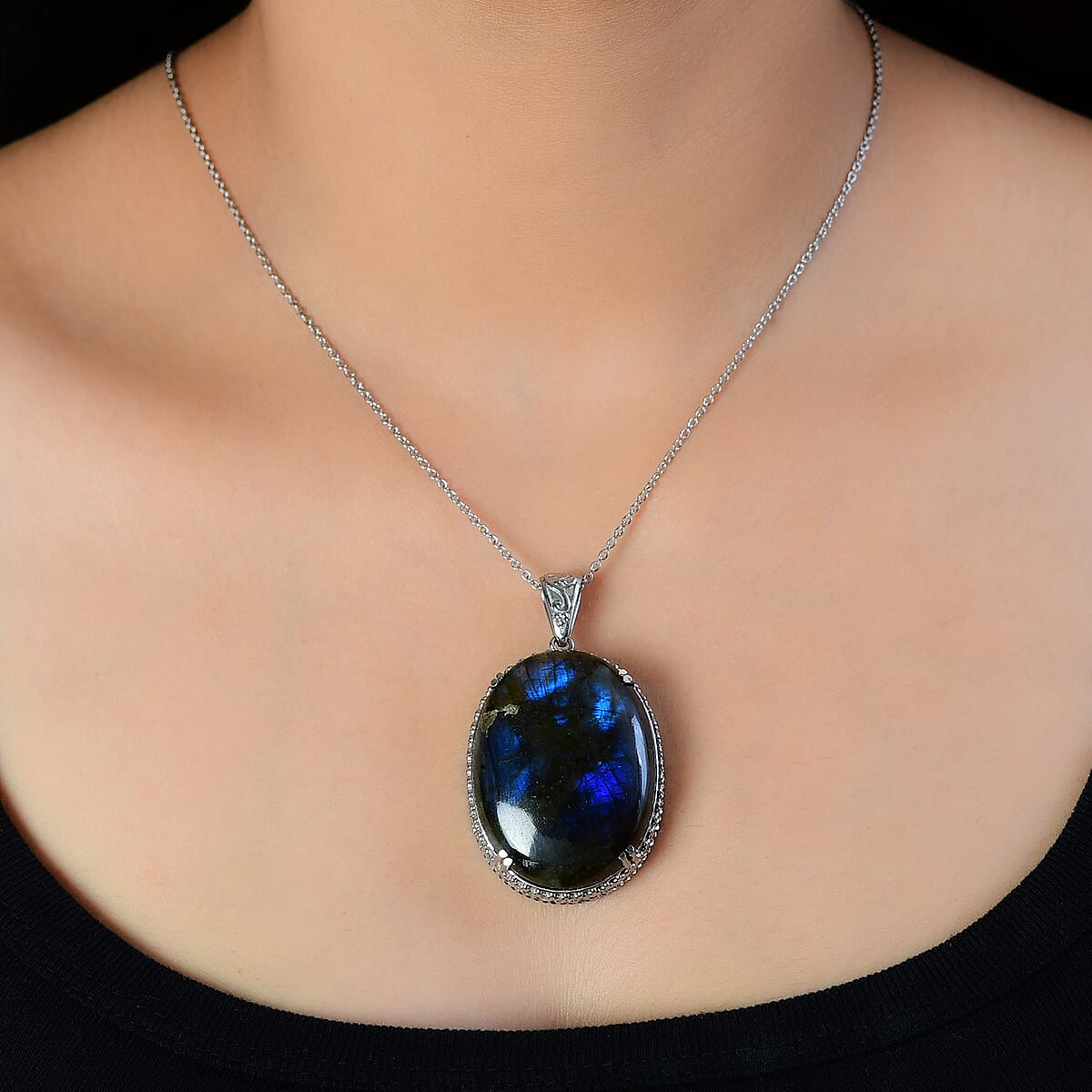 Malagasy Labradorite Solitaire Pendant Necklace 20 Inches in Stainless Steel 83.50 ctw image number 2
