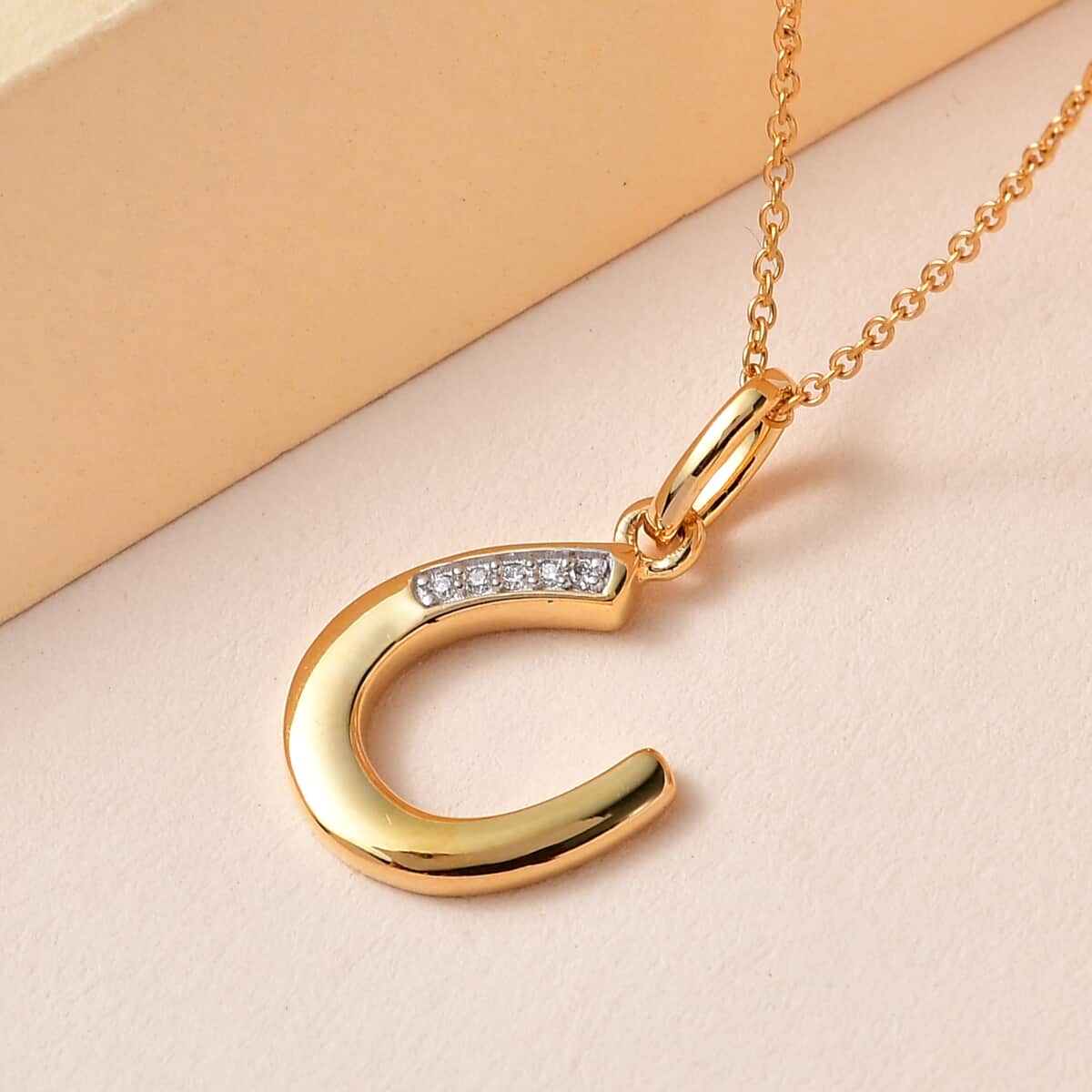 14K Yellow Gold White Diamond Accent Lucky Horseshoe Pendant Necklace 18 Inches image number 1