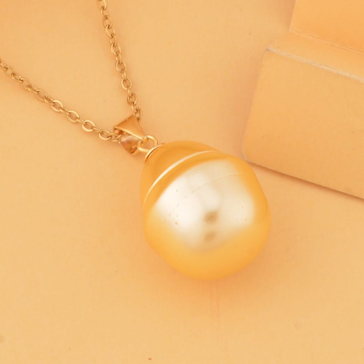 Golden Shell Pearl Solitaire Pendant in 14K Yellow Gold Over Sterling Silver with ION Plated YG Stainless Steel Necklace 20 Inches image number 1