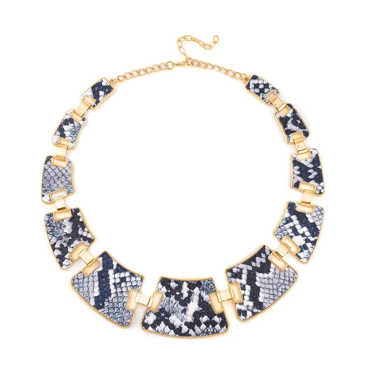 Black and White Snake Print Faux Leather Clutch Bag (25x18x2) with Necklace (20-22 Inches), Bracelet (7.25-9.5In) and Earrings in Goldtone image number 6