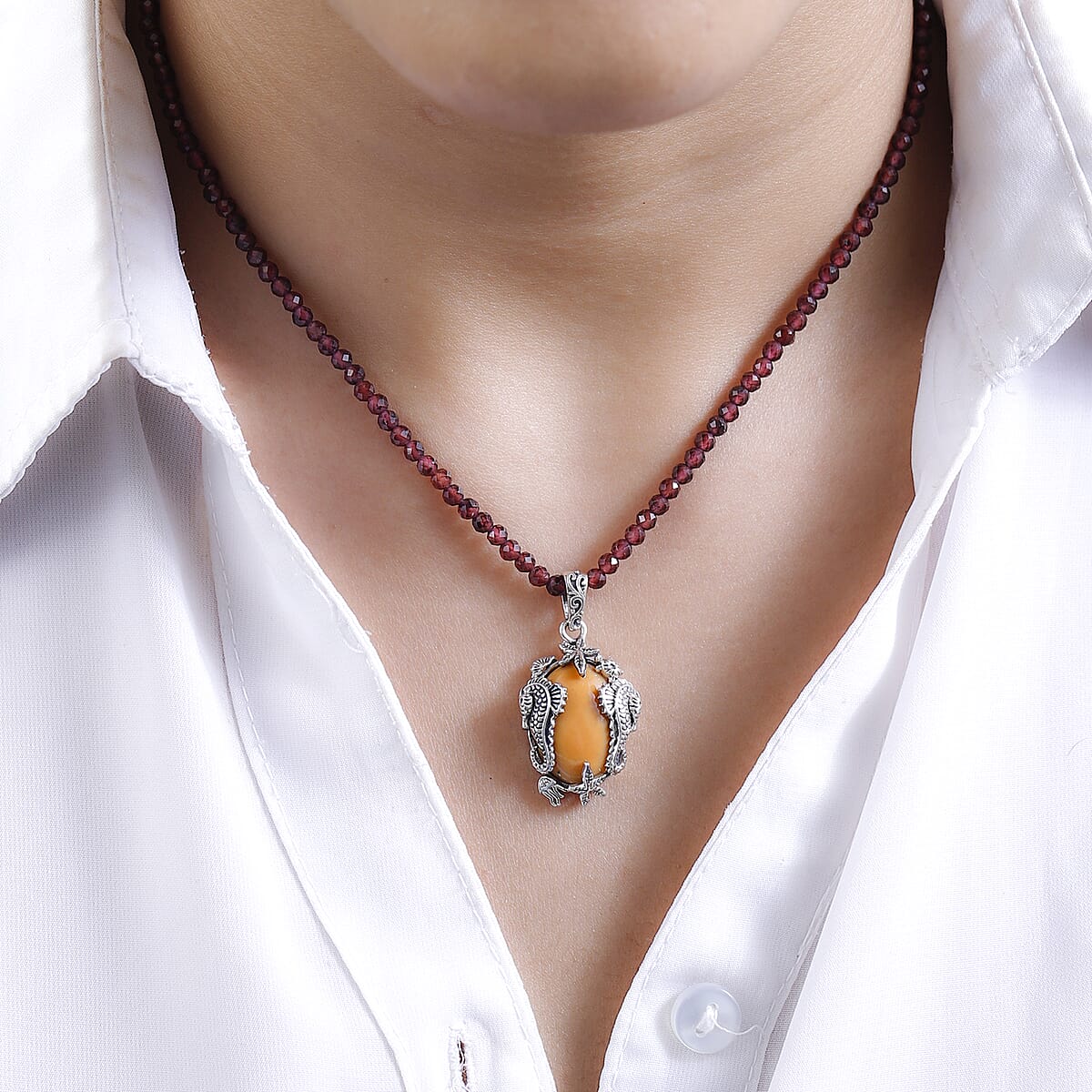 Artisan Crafted Oregon Caramel Opal Pendant with Mozambique Garnet Beaded Necklace 20 Inches in Platinum Over Sterling Silver 108.00 ctw image number 2