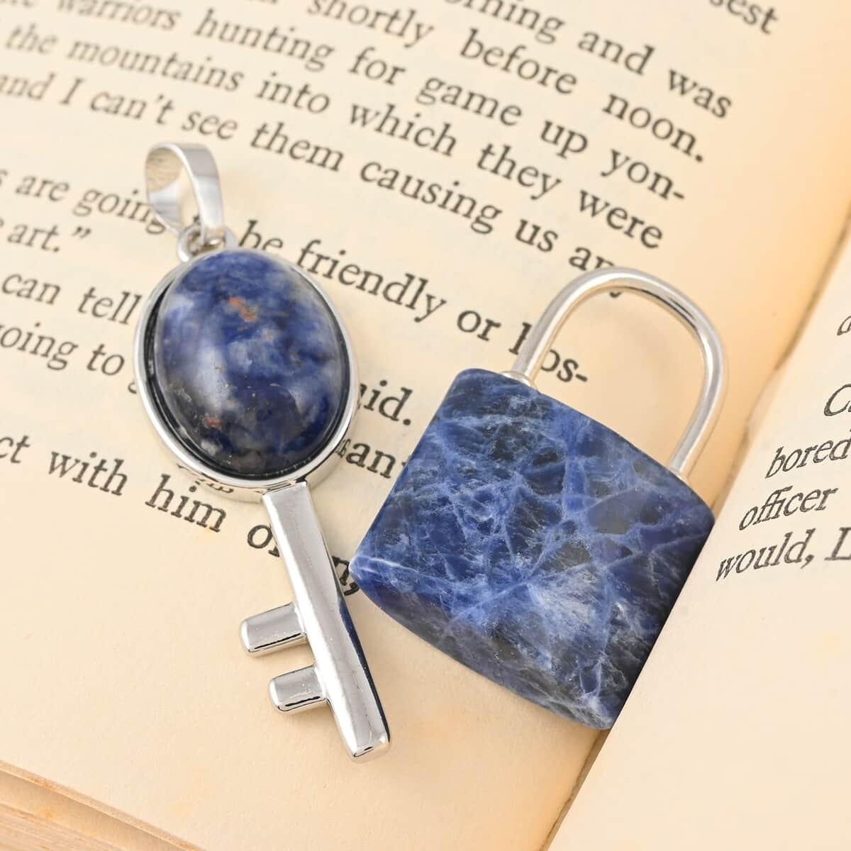 Dark Blue Sodalite Set of 2 Lock and Key Pendant in Silvertone 26.45 ctw image number 1