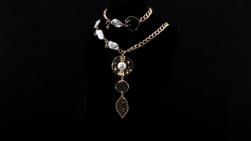 Simulated Pearl and Austrian Crystal Leaf and Nugget Necklace 20-22 Inches and Bracelet (7.50-9.50In) in Goldtone