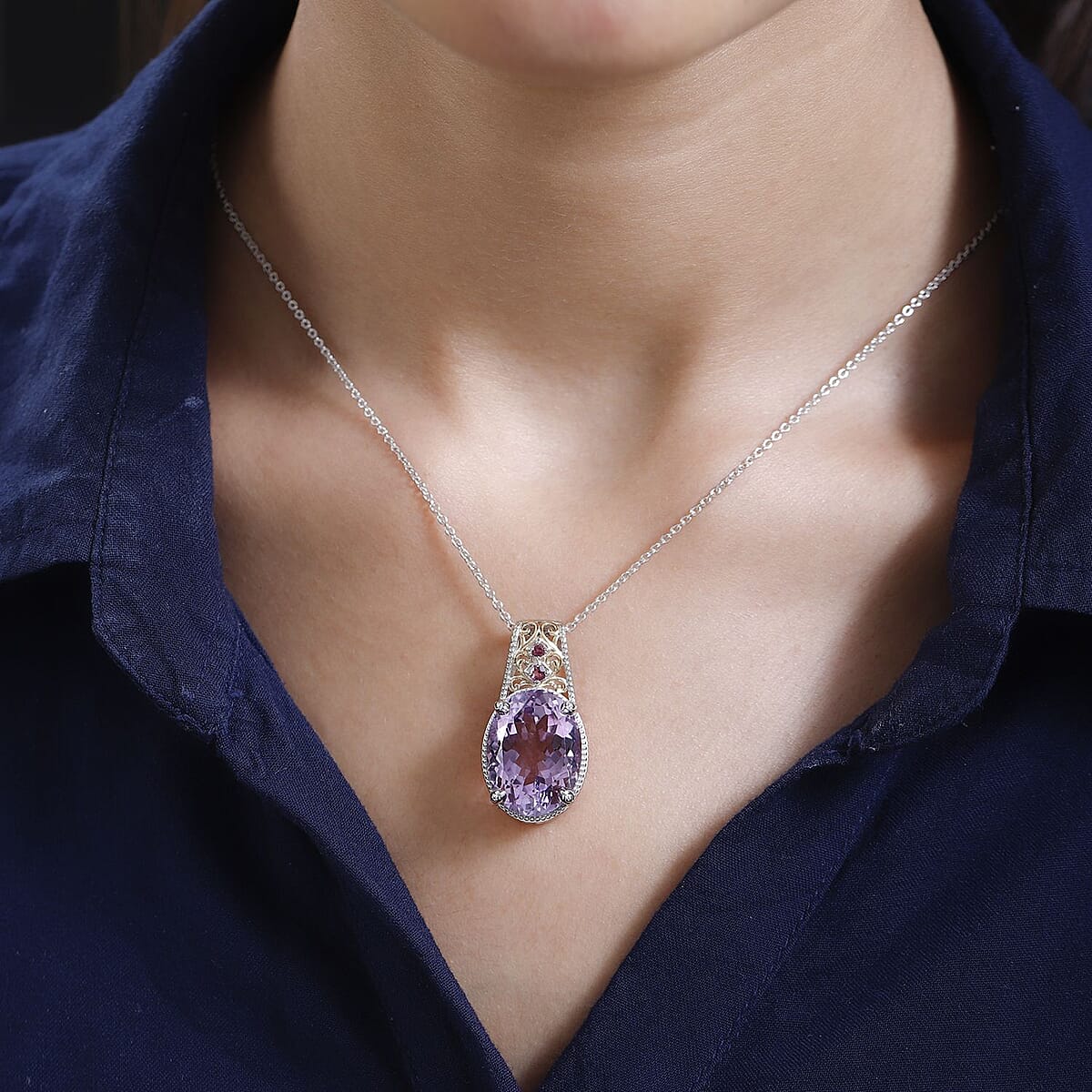 Rose De France Amethyst and Orissa Rhodolite Garnet Pendant Necklace 20 Inches in Vermeil YG and Platinum Over Sterling Silver 15.75 ctw image number 2