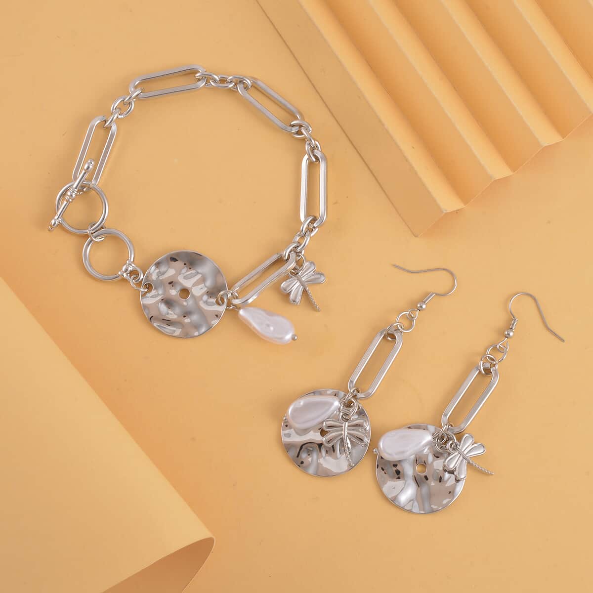 Simulated Pearl Paper Clip Chain Toggle Clasp Bracelet (8In) and Dangle Earrings in Silvertone image number 1