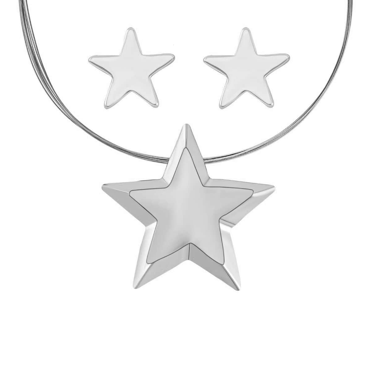 Set of Star Necklace 18-22 Inches and Earrings in Silvertone image number 0