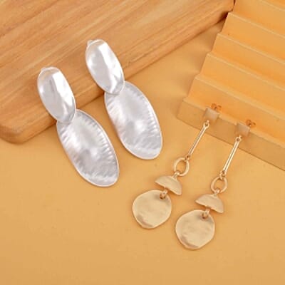 Set of 2 Geometrical Earrings in Silvertone and Goldtone