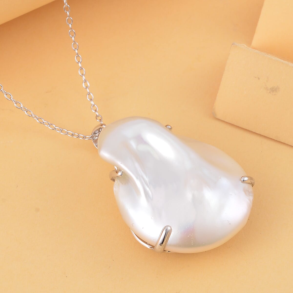 Organic Shape Baroque Pearl Pendant Necklace 18 Inches in Rhodium Over Sterling Silver image number 1