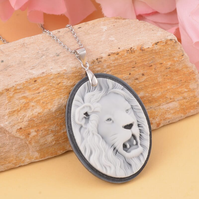 Cameo Pendant Sterling Silver with Stainless Steel Necklace 20 Inches 19.00 ctw