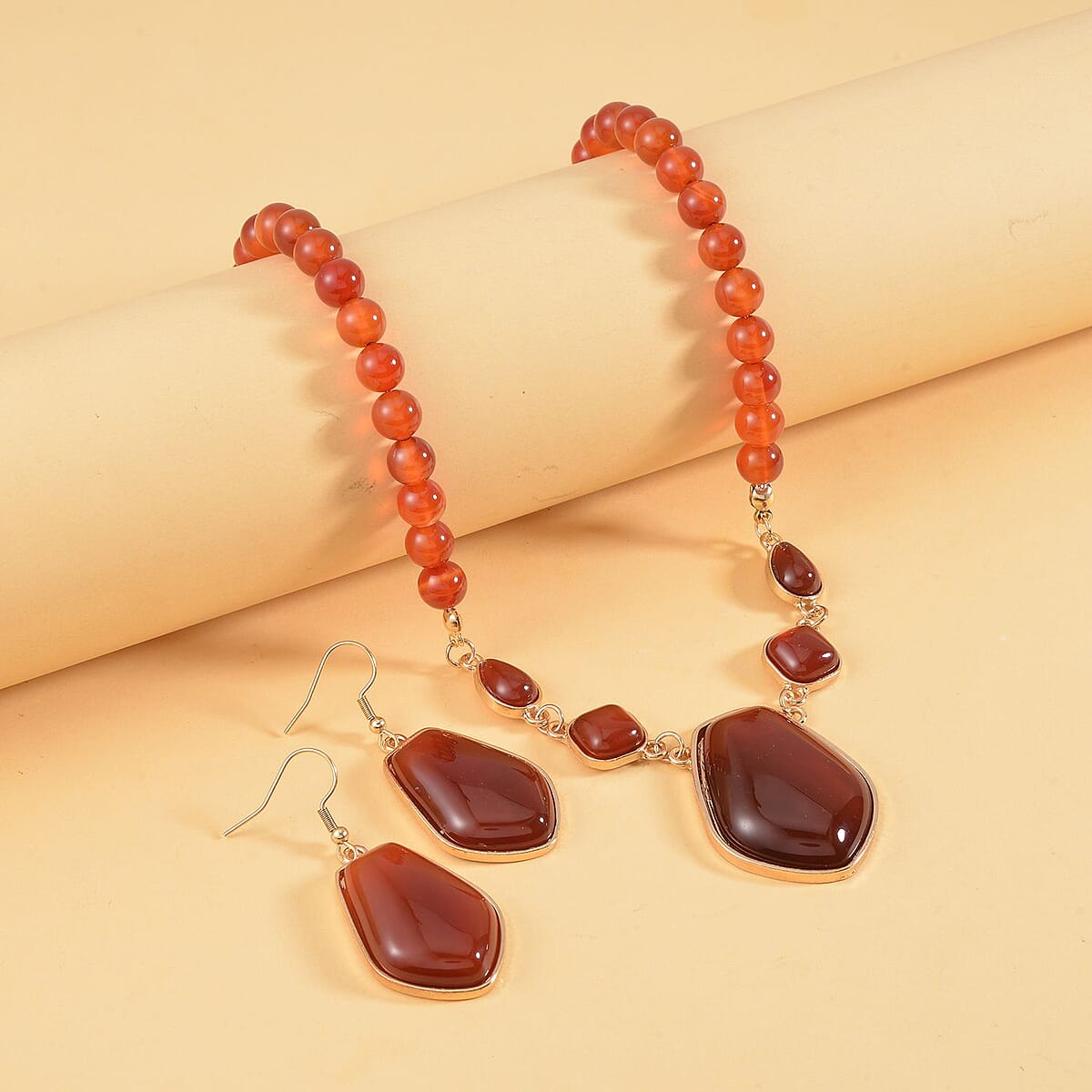 Red Agate Drop Earrings and Beaded Necklace 18-20 Inches in Goldtone 298.00 ctw image number 1