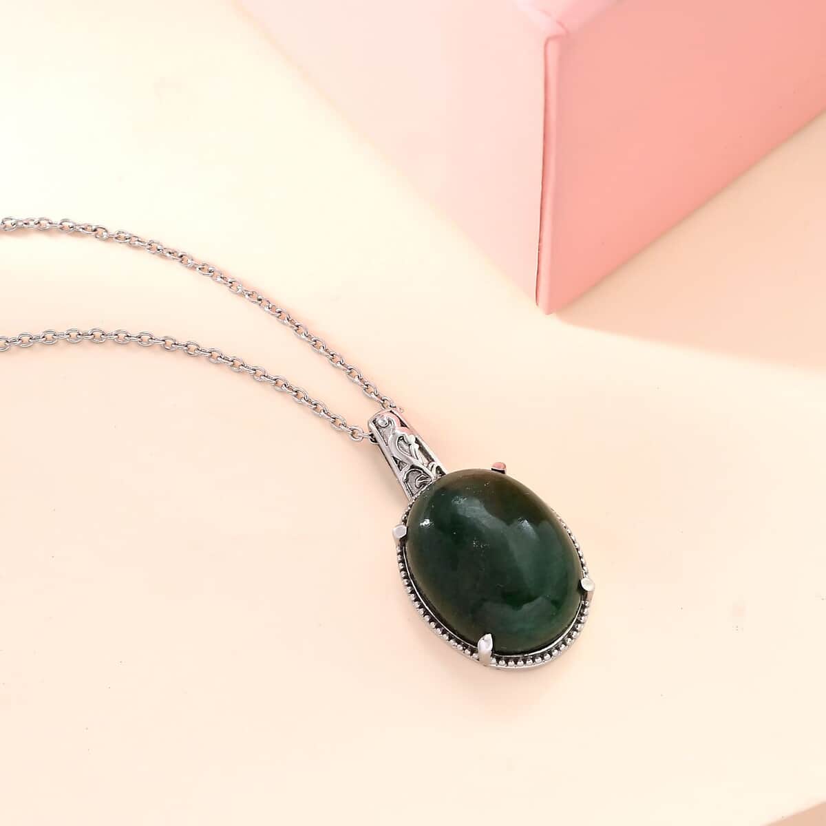 Green Aventurine Pendant Necklace (20 Inches) in Stainless Steel 16.50 ctw image number 1