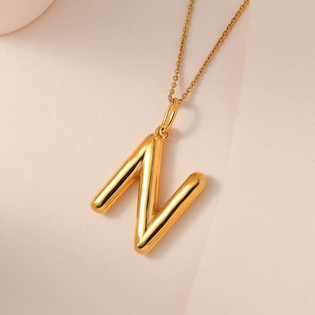 Initial Pendant Necklace Gold Vermeil / 20-22 / V