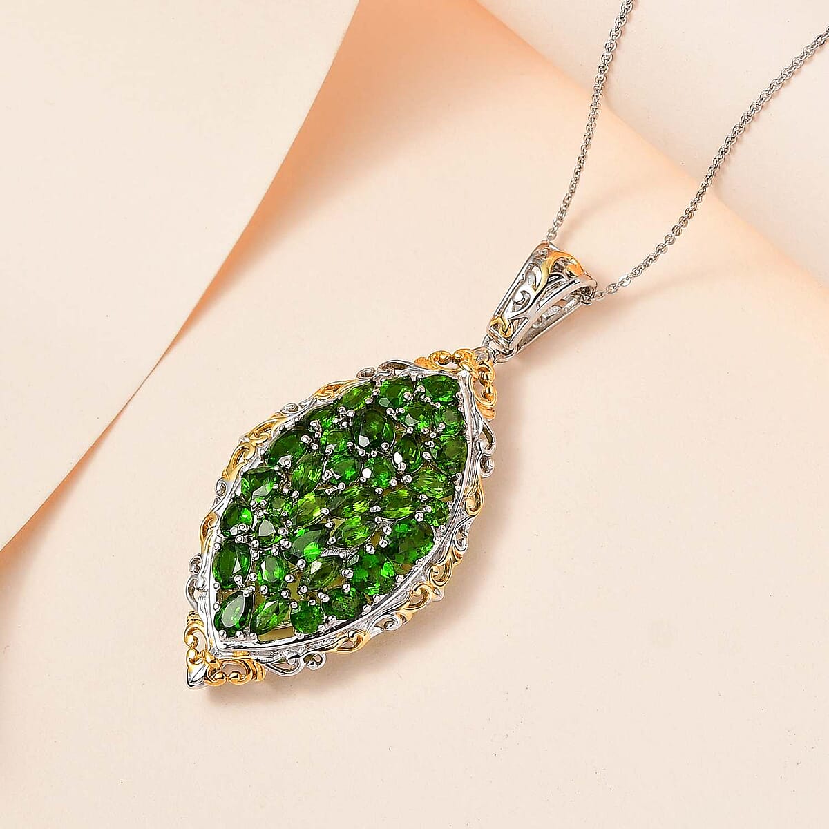 Chrome Diopside Elongated Pendant Necklace 20 Inches in Vermeil Yellow Gold and Platinum Over Sterling Silver 7.00 ctw image number 1
