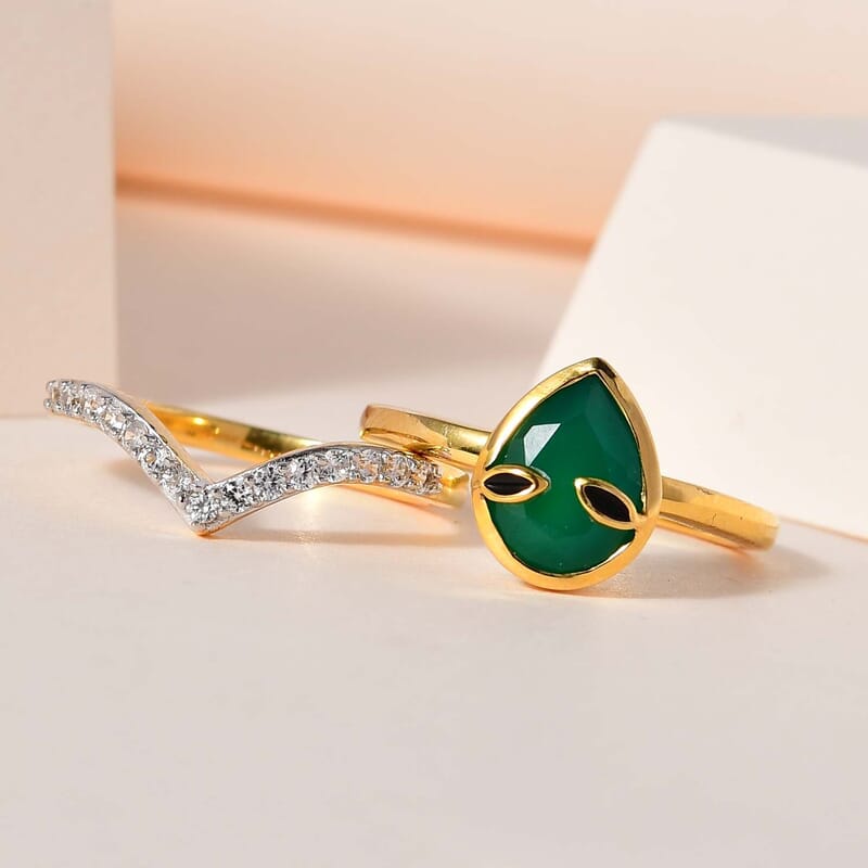 Green Onyx and White Zircon Chevron Alien Band Ring Set in Vermeil Yellow Gold Over Sterling Silver (Size 6.0) 2.00 ctw