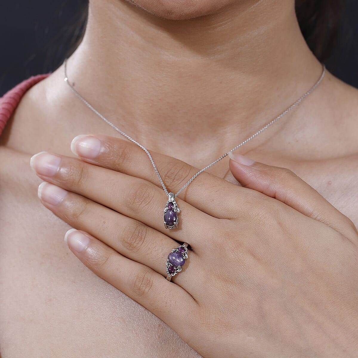 Premium Indian Star Ruby and Orissa Rhodolite Garnet Ring and Pendant Necklace 20 Inches in Platinum Over Sterling Silver 4.15 ctw image number 2