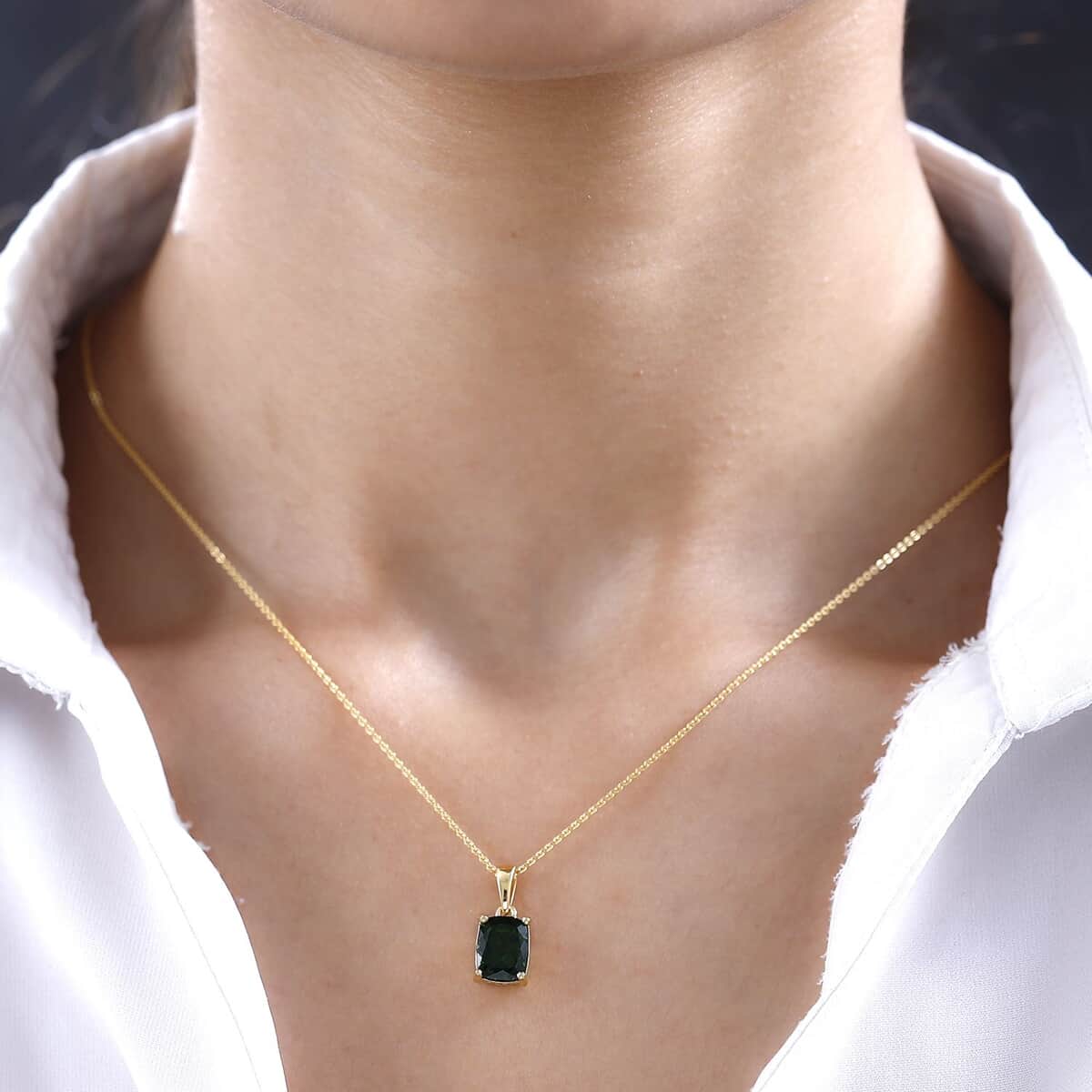 Chrome Diopside Solitaire Pendant Necklace 20 Inches in Vermeil Yellow Gold Over Sterling Silver 2.00 ctw image number 2