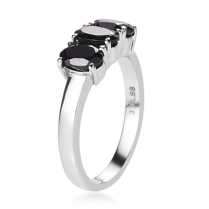 Thai Black Spinel 3 Stone Ring (Size 8.0) and Solitaire Stud Earrings in Stainless Steel 2.75 ctw