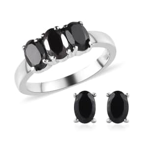 Thai Black Spinel 3 Stone Ring (Size 9.0) and Solitaire Stud Earrings in Stainless Steel 2.75 ctw