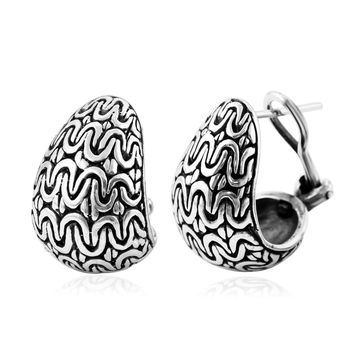 Bali Legacy Borobudur Texture Ring (Size 6) and Earrings in Sterling Silver 22.40 Grams image number 5