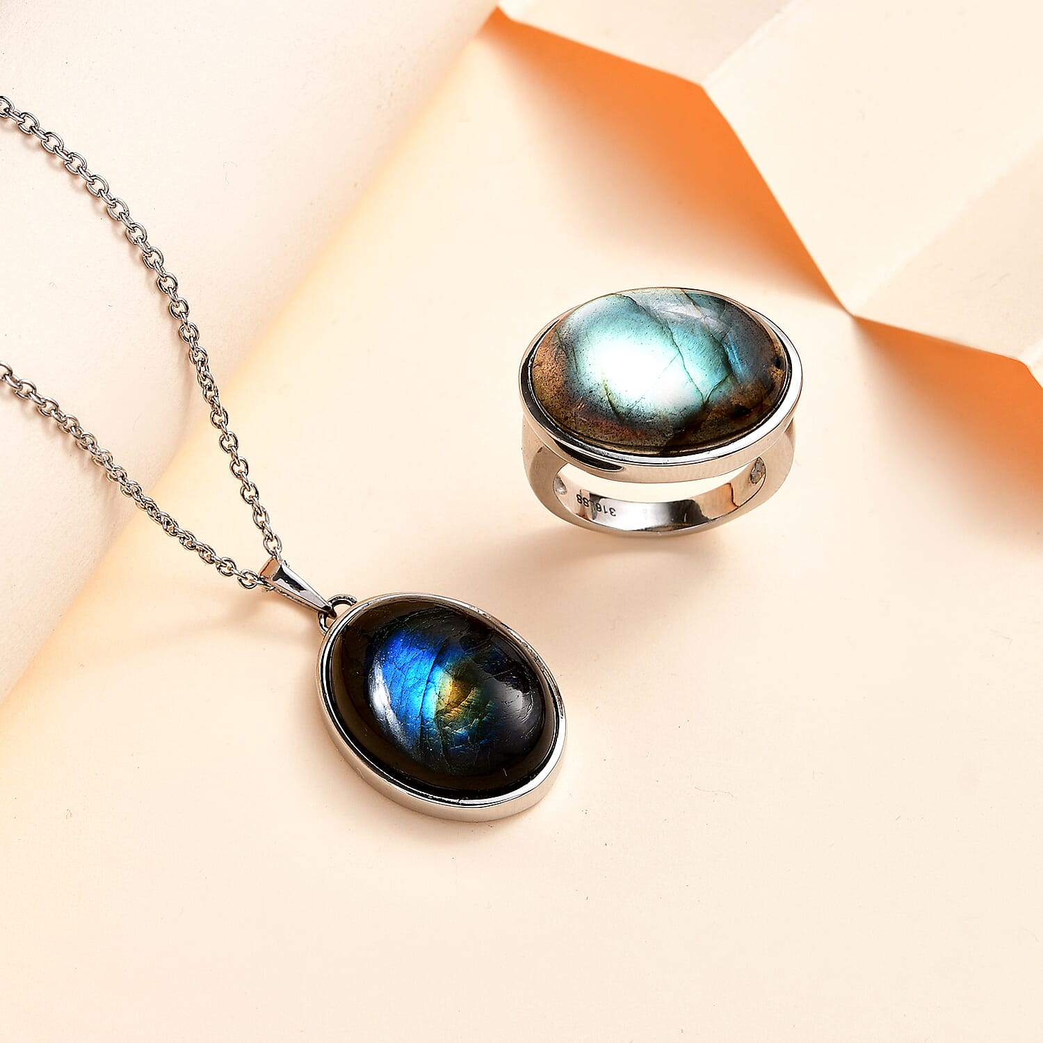 Malagasy Labradorite Solitaire Ring Size 5 and Pendant Necklace 20 Inches in Stainless Steel 30.85 ctw